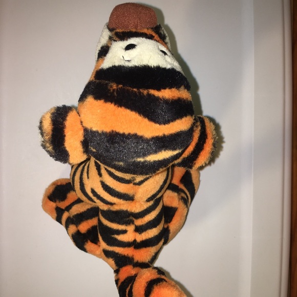 Vintage Walt Disney World Plush Tigger - Picture 5 of 7